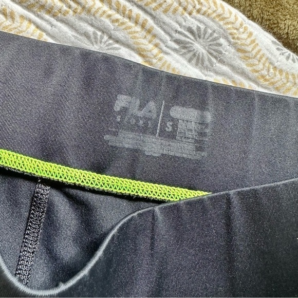 Fila Leggings Bundle Size Small - Picture 7 of 7